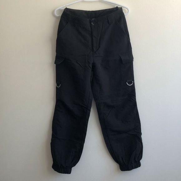 *SOLD* Cargo Pants - Picture 3 of 6